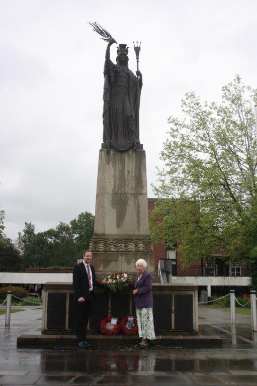 Floral display laid to start Crewe Town Councils commemorations of World War One